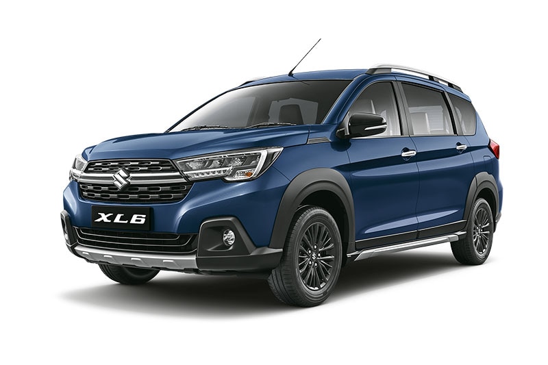 Maruti Suzuki has worked extensively on making sure that the XL6 and the Ertiga have different visual identities. Up-front, the XL6 comes with completely revised styling. It bears all-new headlamps which gets a quad-LED set-up, an all-new grille, a completely redesigned bumper along with faux skid plates.
