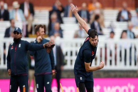 Surrey left-arm seamer Sam Curran, who did not play at Lord's, retained his place in a 12-man squad for the third Test, which starts at England captain Joe Root's Headingley home ground on Thursday.