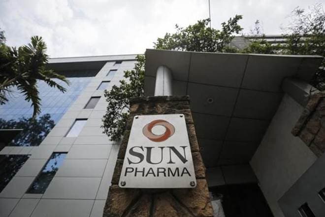 Consolidated revenue grew 10% to Rs 290.7 bn and EBITDA grew 14% to Rs 63.1 bn, though on a low base.  Consolidated revenue grew 10% to Rs 290.7 bn and EBITDA grew 14% to Rs 63.1 bn, though on a low base.