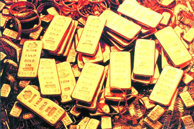 Data from Bloomberg showed that on Tuesday gold prices closed at Rs 38,404 per 10 gram, down by 0.45% against Monday’s all-time high close at Rs 38,578.
Data from Bloomberg showed that on Tuesday gold prices closed at Rs 38,404 per 10 gram, down by 0.45% against Monday’s all-time high close at Rs 38,578.