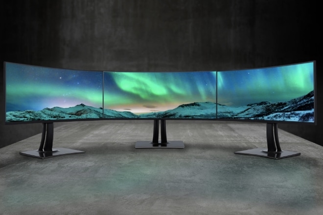 Curve monitors take immersive gaming a notch above