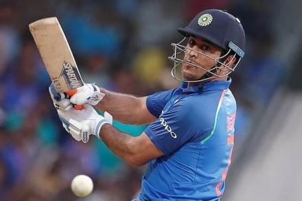 MS Dhoni, MS Dhoni retirement, sunil gavaskar