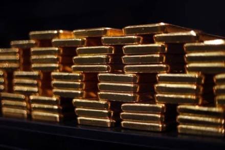 Gold prices, US dollar, global economic downturn, equities markets, Federal Reserve, COMEX gold