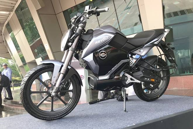 Revolt RV400 is available in two version – base and premium. Monthly payment for base RV400 is Rs 3499 and Rs 3999 for the premium version. The payment will last for 37 months. Similarly, the RV300 is available at Rs 2999 per month. There are no other charges to be made during purchase and there is down payment required either. The RV300 comes with a 1.5 kW motor powered by a 60 V lithium ion battery delivering a range between 80-150 km. Top speed in Eco is 25 km/h, Normal - 45 km/h, and Sport - 65 km/h.