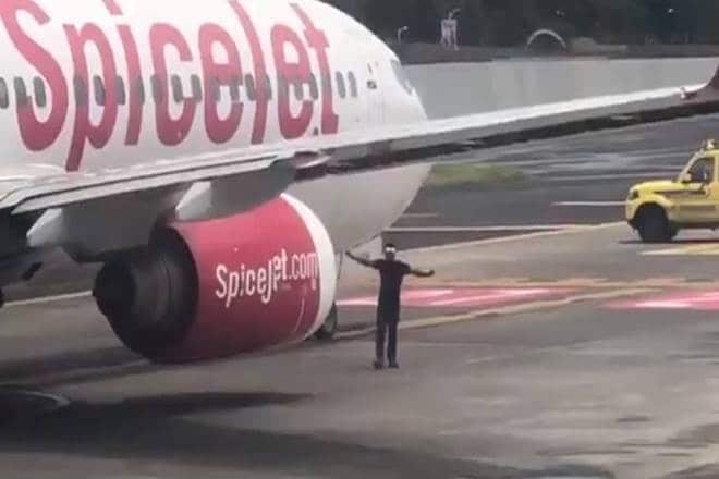 spicejet MUMBAI AIRPORT