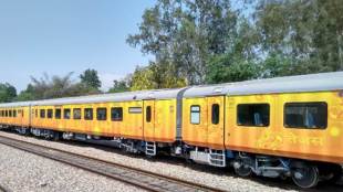tejas express fare, tejas express delhi to lucknow starting date