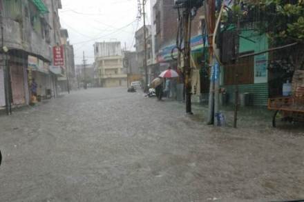 Gujarat, Gujarat rains, Gujarat rainfall, IMD, heavy rainfall, NDRF, SDRF, Gandhinagar, india news, vadodara