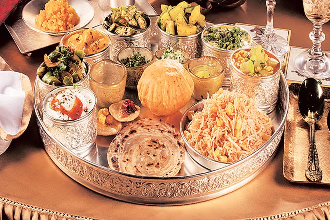 The 300-year-old Sheherwali cuisine at the Royal Vega restaurant is an indigenous experience of the royal vegetarian culinary delights of Murshidabad brought by the families of the Sheherwali