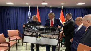 The two leaders addressed over 50,000 Indian-Americans in Houston on Sunday. (Image: twitter)