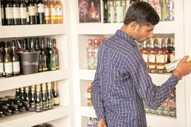 Kerala, liquor sales, pre-Onam week, foreign liquor, Bevco and Consumerfed, Kerala government