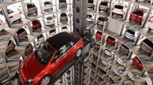 Suzuki, Maruti, industry news, Maruti Suzuki India, Suzuki Motor Corp, auto sector, auto sector slowdown, auto, premium car, SUV