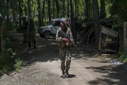 indian army, Jammu and Kashmir, Ramban district, Jammu-Kishtwar national highway, Dharmund village, Batote
