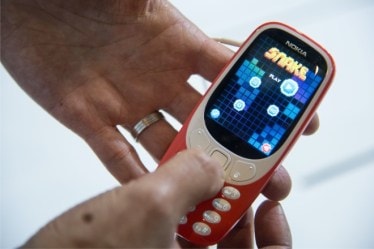 Snake game helped sell 10 million retro Nokia handsets, flip phone is next