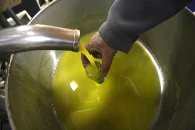 India’s search for cleaner, greener fuel may end in its kitchens