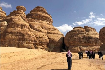 Holiday in Saudi Arabia, Saudi Arabia, Saudi Arabia visa, Saudi Arabia tourist visa, Saudi women, saudi online e-visa, saud arabia tourism