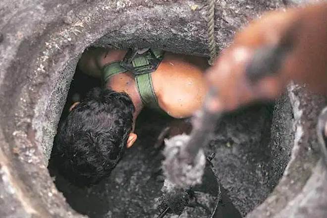 Delhi, cleaning sewer, manual scavenging,  Arvind Kejriwal, Ayushman Bharat, india news, National Commission for Safai Karamchari, NCSK