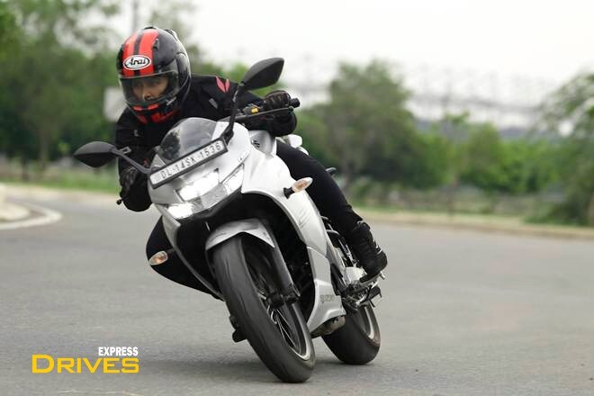 Suzuki launched the all-new Gixxer SF 250 in the country this year after a prolonged wait and anticipation of Suzuki finally entering the quarter-litre segment in India. Now that it has, it is competing with the likes of Yamaha Fazer 25, which is more affordable but then the Gixxer is more powerful. If you are looking for fully-faired performance, here are five reasons why the Gixxer SF 250 is all the worth considering.