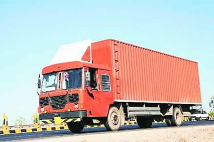 Mahindra Logistics, Rivigo, Blackbuck, VRL Logistics, truckers core rental, freight rate, truckers fuel costs, Core rentals for trucking operations, demonetisation impact