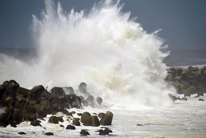 Powerful typhoon, typhoon Faxai, Tokyo typhoon, Tokyo Bay, Tateyama Powerful typhoon, typhoon Faxai, Tokyo typhoon, Tokyo Bay, Tateyama