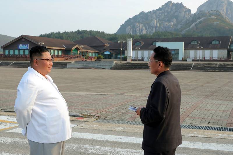 North Korea, North Korea leader Kim Jong Un, Kim Jong Un, Kim, South Korea, tourist facilities, Diamond Mountain resort, Seoul, Moon Jae-in, Kim Jong Un news, Kim Jong Un images