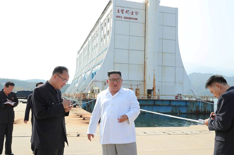North Korea, North Korea leader Kim Jong Un, Kim Jong Un, Kim, South Korea, tourist facilities, Diamond Mountain resort, Seoul, Moon Jae-in, Kim Jong Un news, Kim Jong Un images