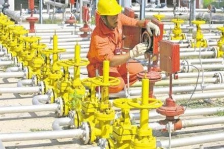 CNG, PNG, CNG prices, PNG prices, Mahanagar Gas, compressed natural gas, piped natural gas, commodities