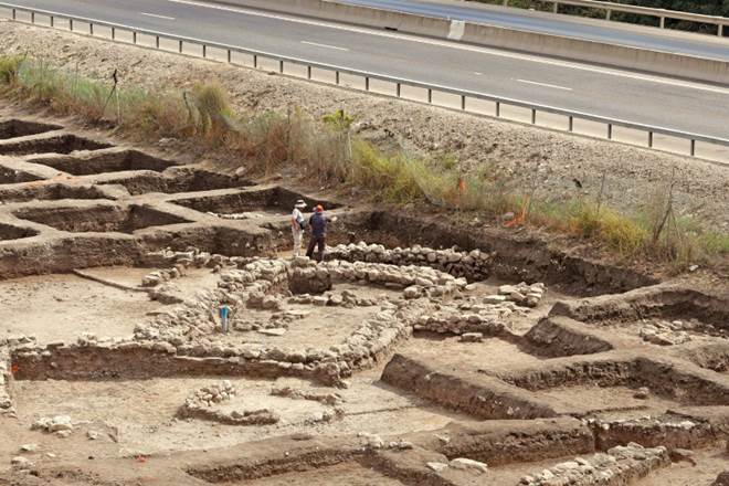 Ancient city, excavation of Ancient city, 5000 year old city, Israel, remains of ancient city, archaeology, excavation, Israel Antiquities Authority, ancient city in Israel,