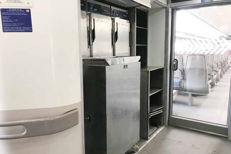 Vande Bharat Express, Vande Bharat train delhi to katra, vande bharat images