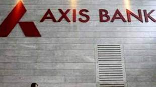 Axis Bank Edge Reward point fraud.