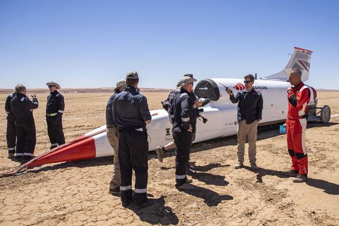 What happens to a car at speeds above 1000 km/h: Bloodhound LSC finds out in Kalahari Desert