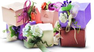 Diwali, Diwali gifts, what to gift this Diwali, new gadgets, list of latest gadgets, Diwali gift list, gift health and wellness, Fitness band, Alkaline water, Online dietician subscription, Healthy snack hamper, herbal tea box