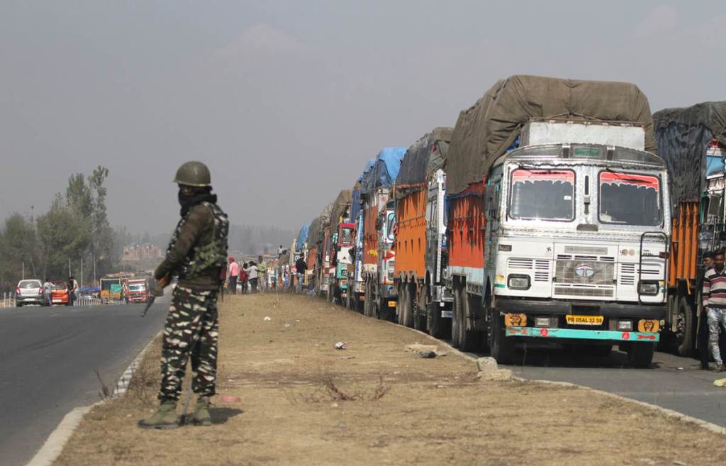 Kashmir, Omar Abdullah, Mehbooba Mufti, Jammu and Kashmir, Imran khan, Jaish-e-Mohammed, Lashkar-e-Taiba, kashmir valley Kashmir, Omar Abdullah, Mehbooba Mufti, Jammu and Kashmir, Imran khan, Jaish-e-Mohammed, Lashkar-e-Taiba, kashmir valley