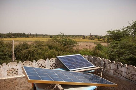 solar power, solar panel, solar capacity, distributed generation, open access market, safeguard duty, 100 GW target