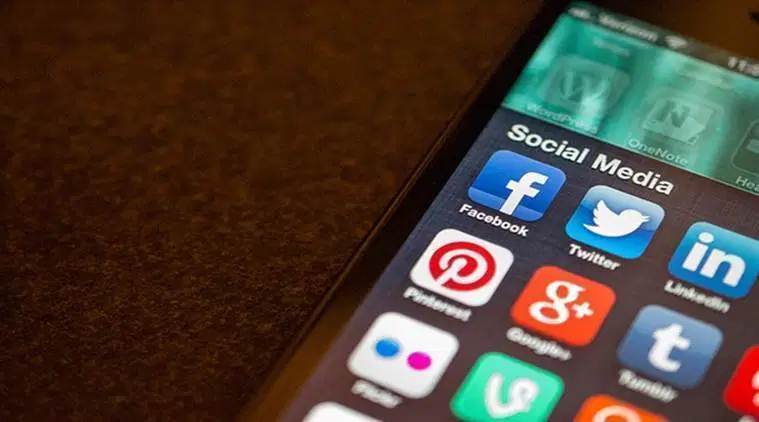 fear of missing out, FOMO, Facebook stories, facebook status, Facebook apps, instagram app, instagram status, instagram story, Snapchat, Facebook India