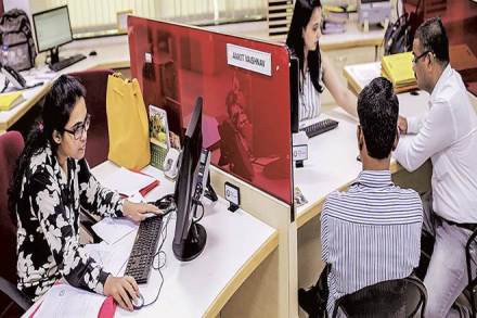 On a reported basis, retail loan spreads were at 1.95% (up 4 bps q-o-q) and corporate loan spreads at 3.09% (2 bps higher y-o-y) for Q2FY20. On a reported basis, retail loan spreads were at 1.95% (up 4 bps q-o-q) and corporate loan spreads at 3.09% (2 bps higher y-o-y) for Q2FY20.