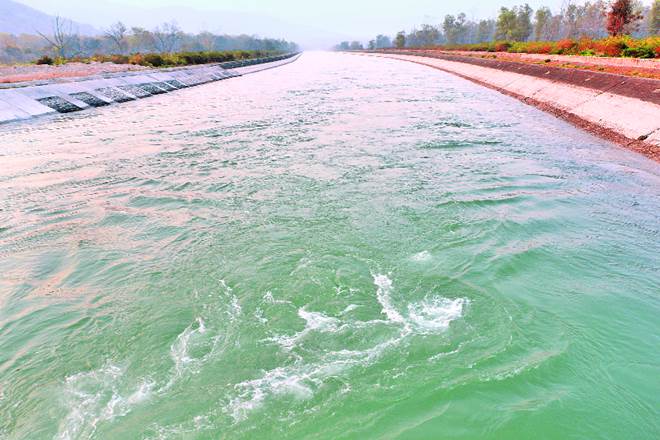 Effective water management, and particularly source protection, needs the committed involvement of local communities to be successful. Effective water management, and particularly source protection, needs the committed involvement of local communities to be successful.