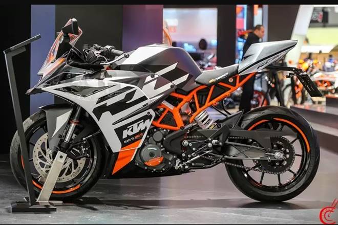 KTM RC 390, RC 125 to get new colour options soon: When to expect these in India