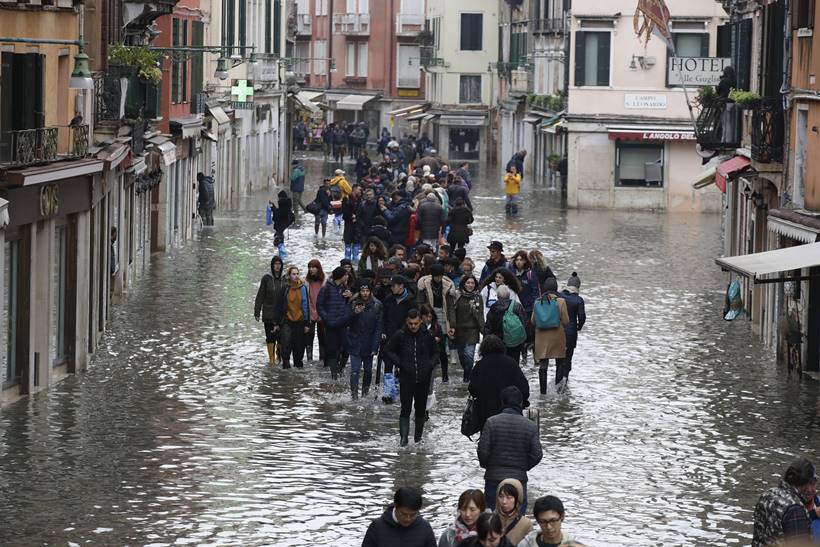 venice italy, venice flood, venice italy weather, venice italy pictures, venice italy map, venice italy images, venice flood gates, venice flood barrier, venice flood season, venice flood 2019, venice flood 1966
