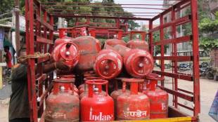 LPG gas cylinder prices today update, lpg gas cylinder prices increase today update, रसोई गैस सिलेंडर, indian oil, HPCL, BPCL, IOC, oil marketing companies, kitchen budget, आम आदमी को झटका