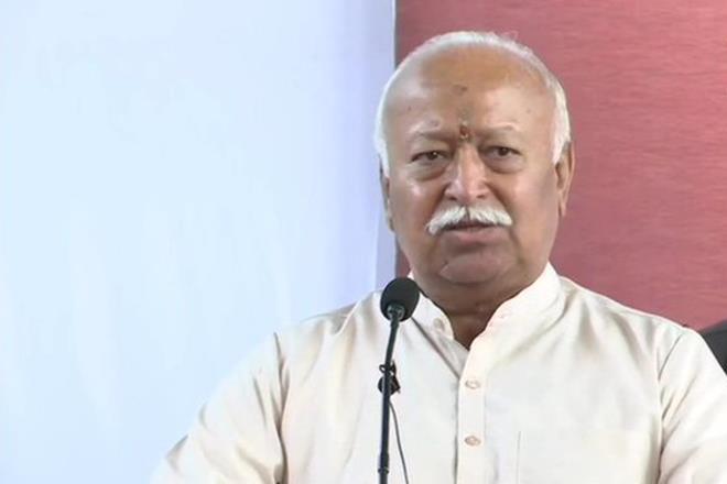 Mohan Bhagwat, who usually doesn't give statements to the media, held a press conference at Keshav Kunj Parisar in Jhandewalan area of New Delhi. Mohan Bhagwat, who usually doesn't give statements to the media, held a press conference at Keshav Kunj Parisar in Jhandewalan area of New Delhi.