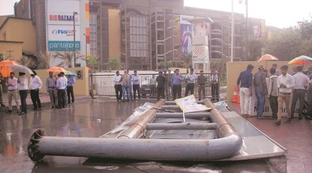 dlf, dlf buildings, dlf india, dlf delhi ncr