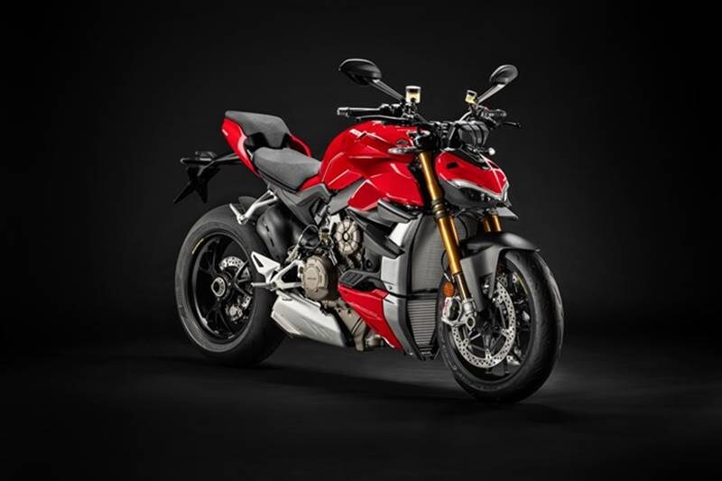 Ducati Streetfighter V4 S - The all-new Ducati streetfighter V4 S made its global debut a few days ahead of the 2019 EICMA. Now the maniac litre class naked is present at the annual event as well and is most likely to be launched in India in the coming months. Based on the fully faired Panigale V4, the streetfighter V4 gets minimalistic design with a wide handlebar. The bike gets an all-LED headlamp with the same engine that powers the Panigale V4. Since Ducati sells its flagship Panigale V4 in India, it is most likely that the streetfighter V4 will also land here in the coming months alongside the more premium 'S' version.