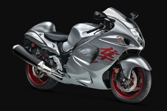 3: 2019 Suzuki GSX1300R Hayabusa – 310 km/h: The 1300cc monster is the stuff of legends. Been in production since decades, it still makes it on the list of fastest bikes on sale. An all-new version is in the making!