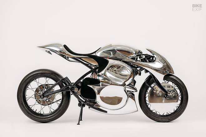 Bobby Haas, founder of Haas Moto Museum in Texas, noticed Jay's eye for good bodywork with his Yamaha XS650 from two years ago and gave Jay a commission to build a machine for the museum. After tossing ideas around, it was decided that the build would fuse an electric bike with aesthetics of an internal combustion motorcycle. (Source: Bikeexif)