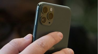 iPhone XR, Apple, Indian smartphone market, EMIs on the iPhone XR, Galaxy Note 10, Galaxy Note 10 series