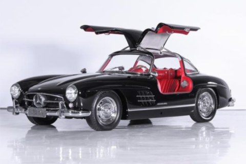 From an exclusive Ferrari to this stunning Mercedes-Benz, this car auction has it all!