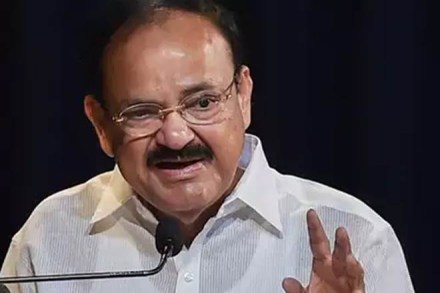 venkaiah naidu, rajya sabha, rs walkout, rajya sabha session, congress member walks out of rajya sabha