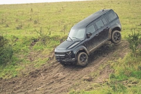 First look into James Bond No Time To Die! New Land Rover Defender does aggressive stunts