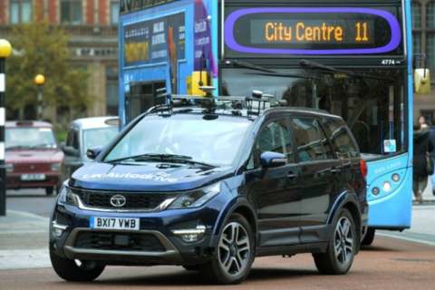 Vehicle connectivity: Technology in cars takes the wheel