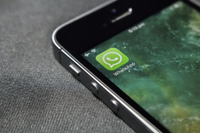 WhatsApp for iOS version 2.19.120 now brings a horde of features